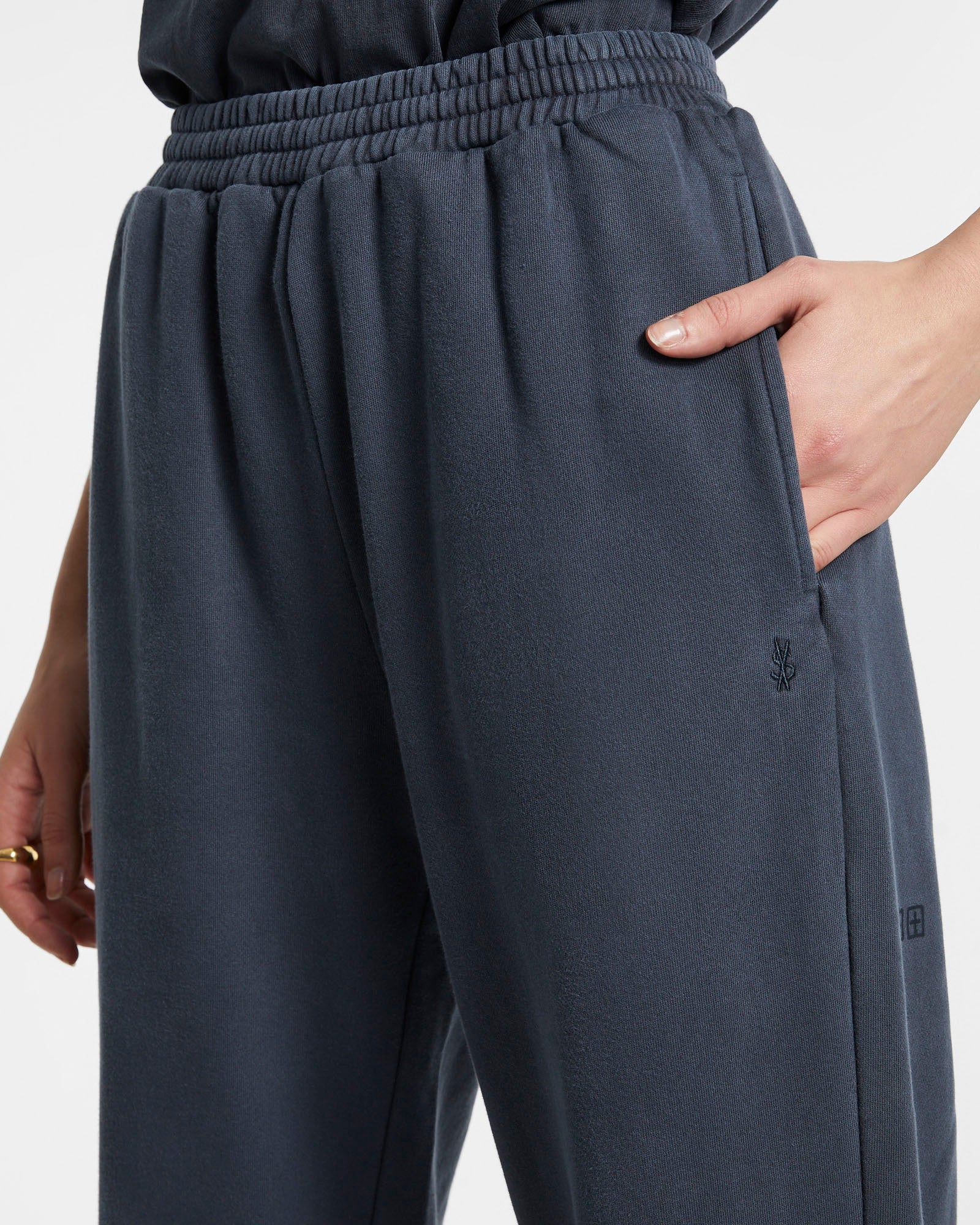 3 X 4 TRAK NAVY - Image 3