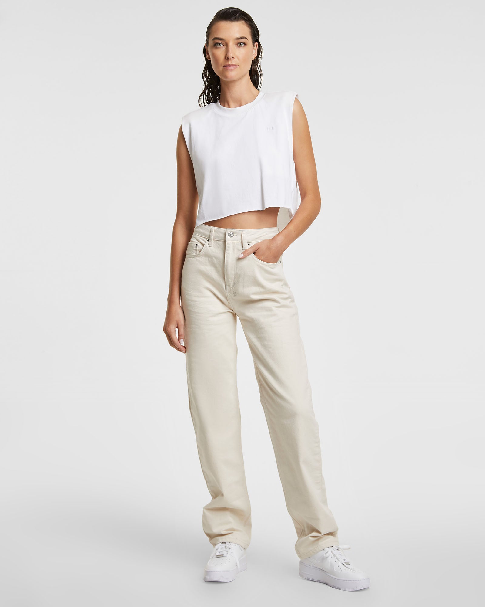 HI NESS SLEEVELESS TEE WHITE - Image 2