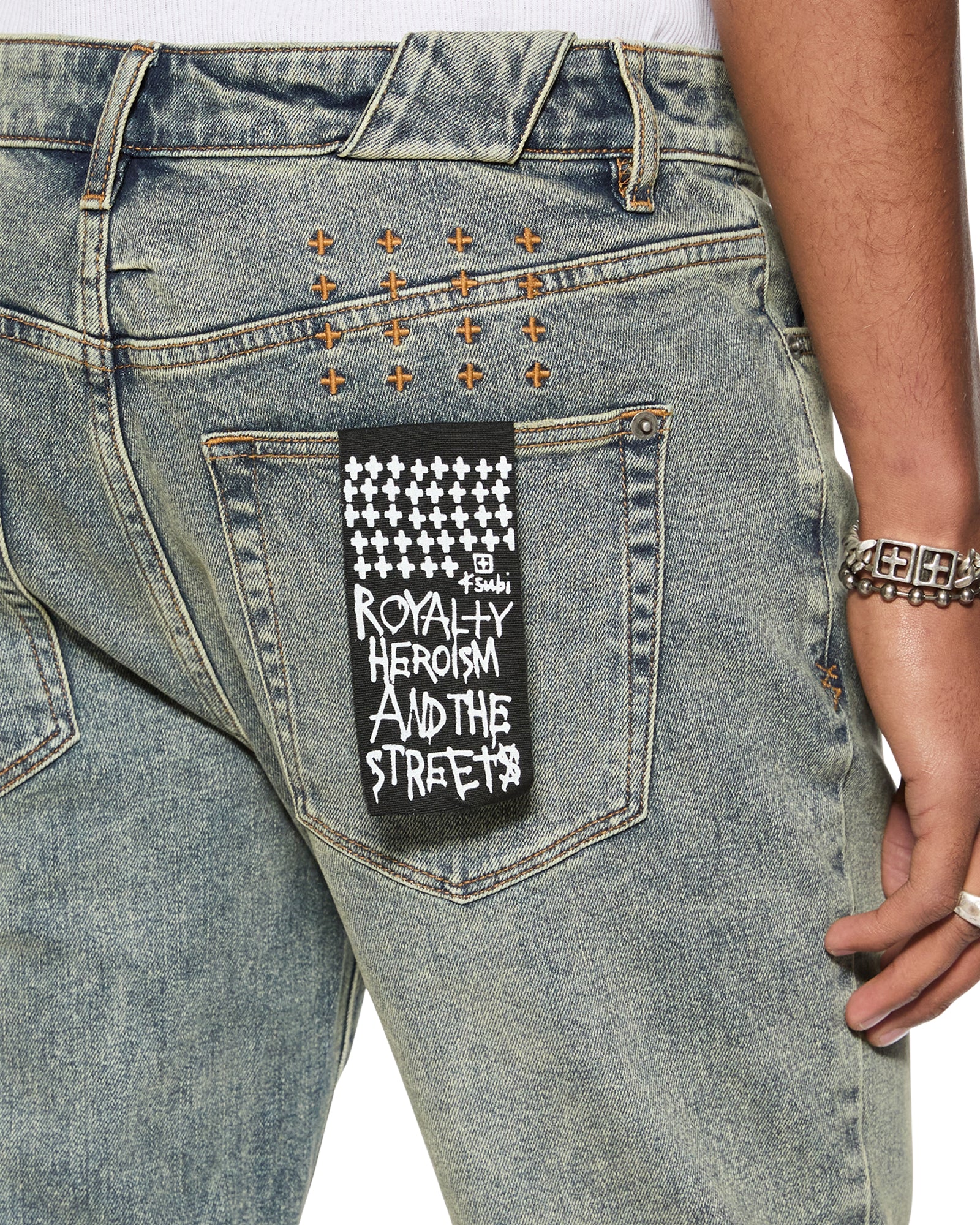 CHITCH STAGE DIVE CAGED - Image 5