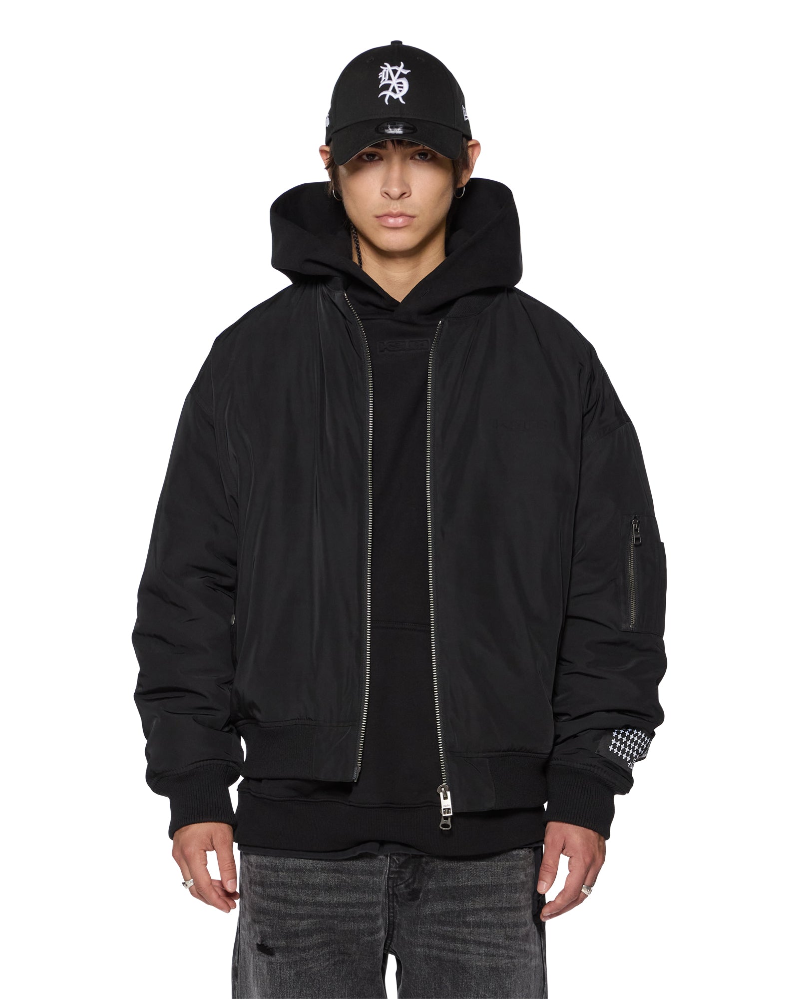 INTRUDER BOMBER JACKET BLACK