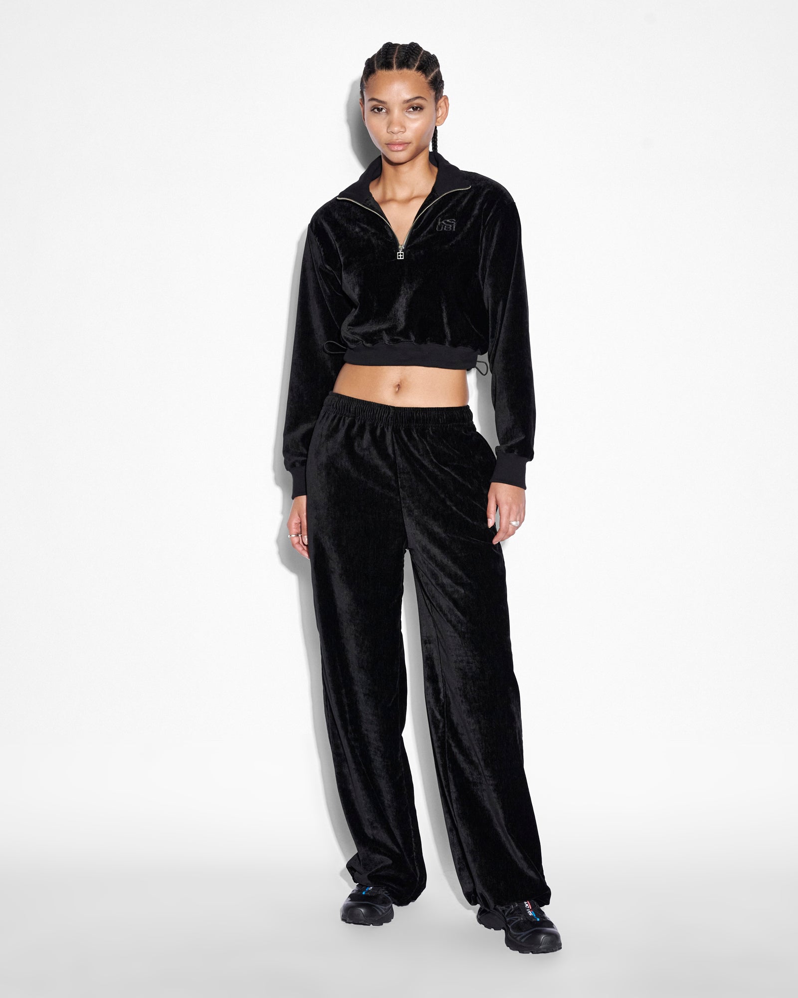 RICHIE HALF ZIP CROP BLACK - Image 2