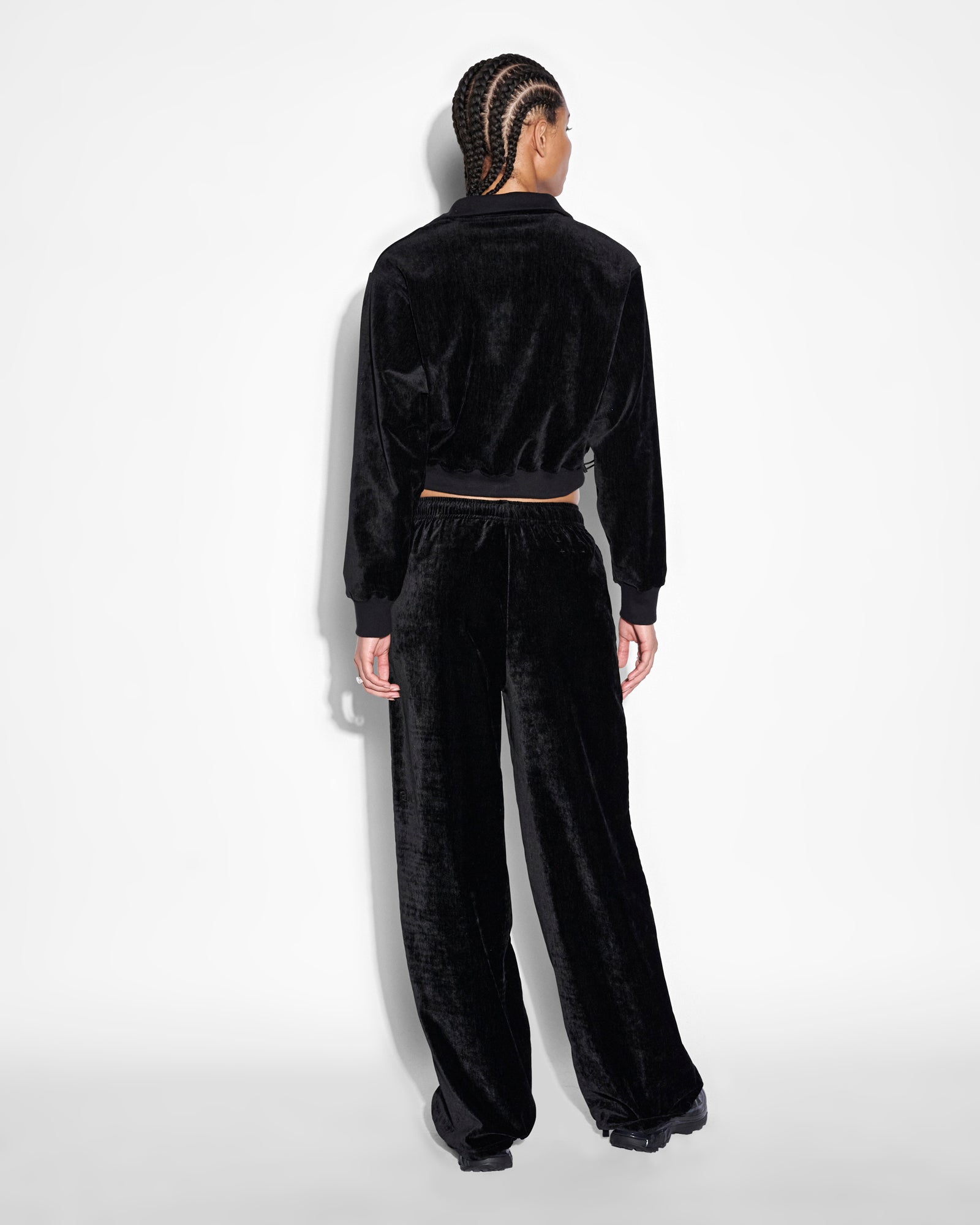 RICHIE HALF ZIP CROP BLACK - Image 4