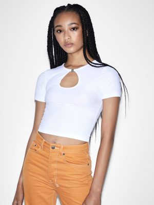 CHARMED KEYHOLE TEE WHITE