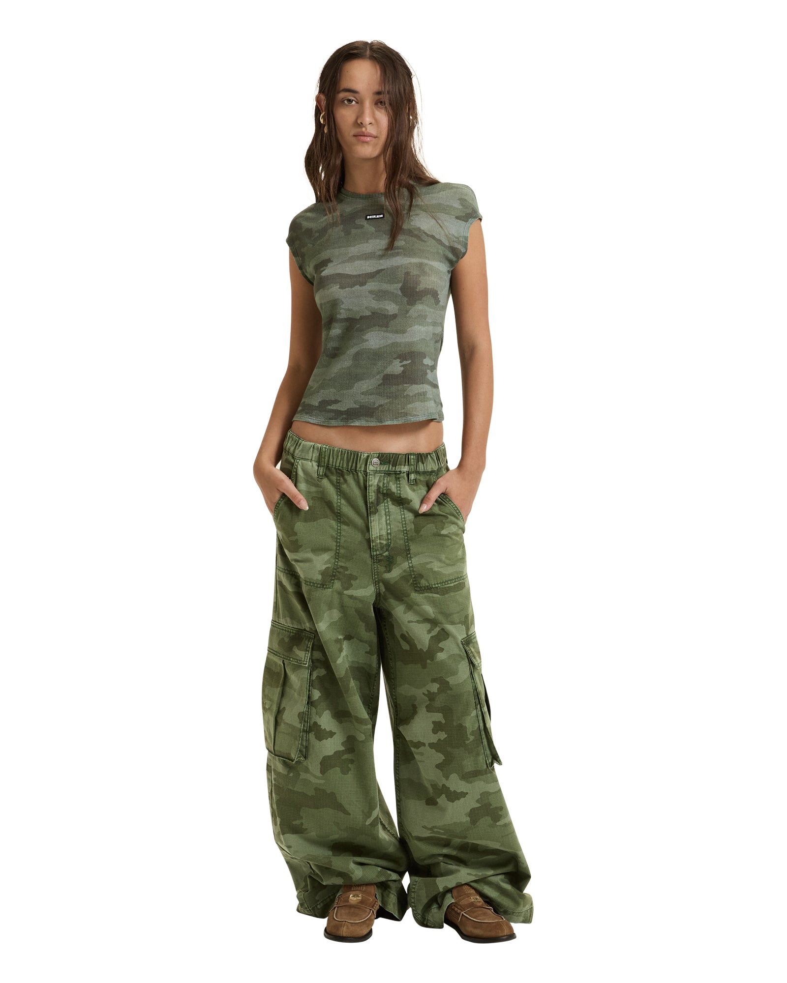 SHEER RIB CAMO SLIM TEE - Image 2