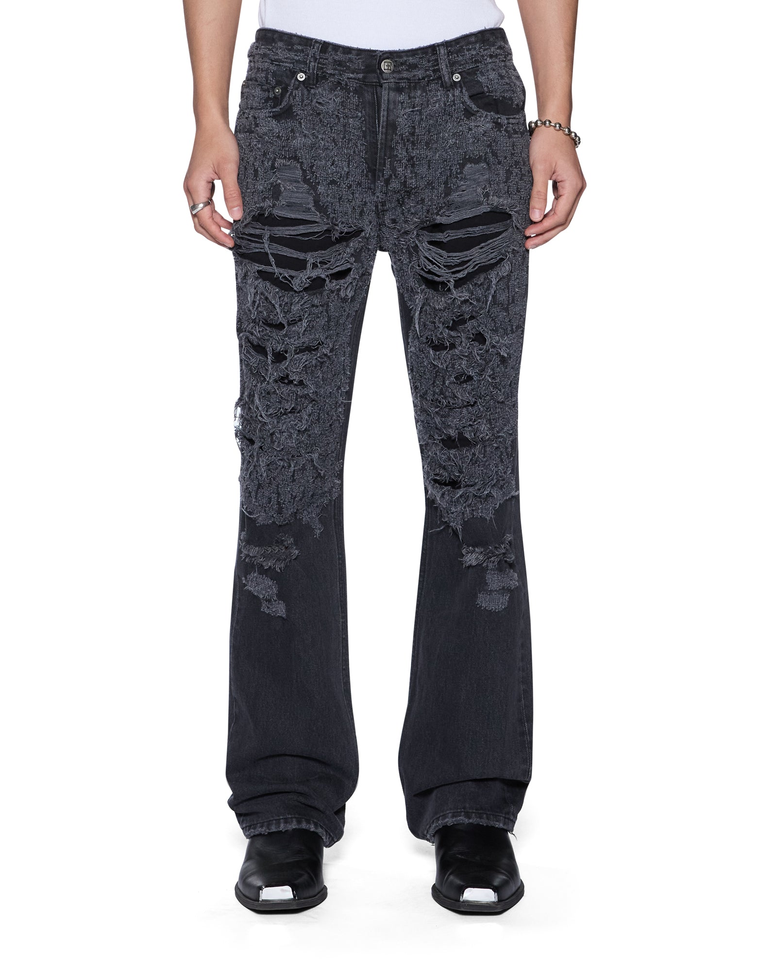JEANS_BRONKOASHERBLACKTRASHED_049_2048x.jpg