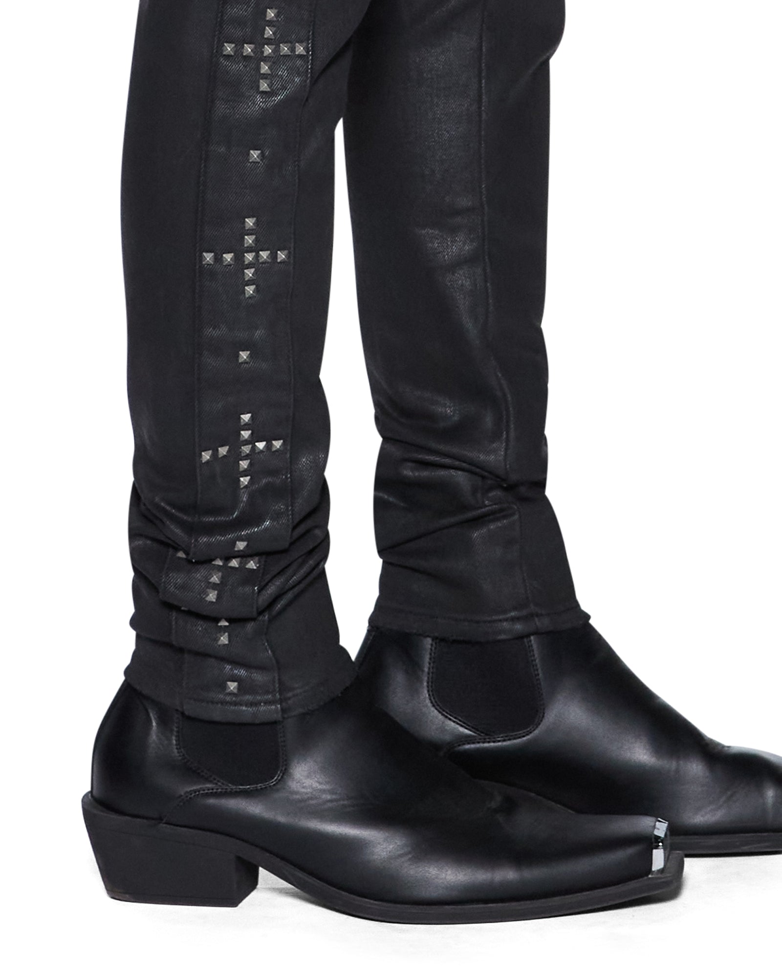 JEANS_VANWINKLEPLUSSTUDDED_4201_2048x.jpg