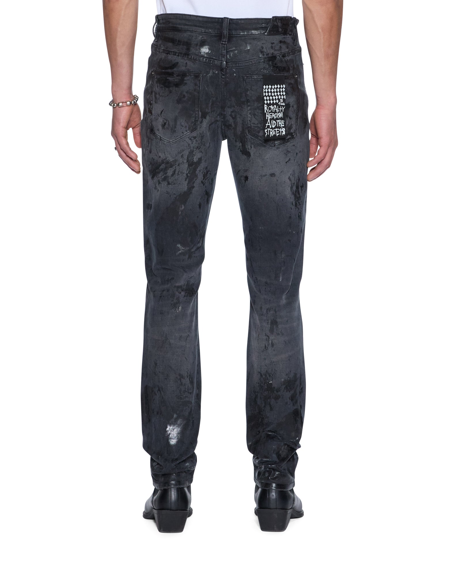 JEANS_chitchpowdergreypraying_030_2048x.jpg