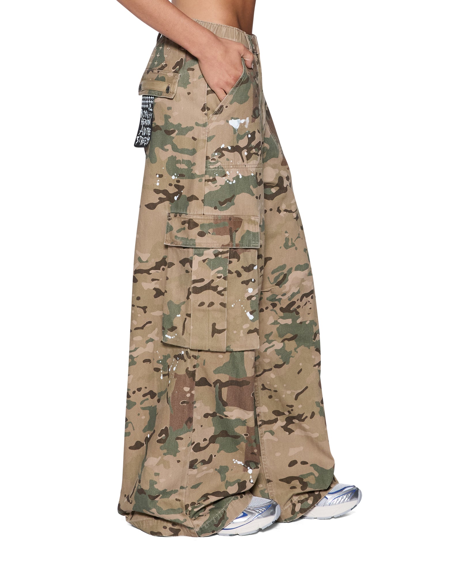 PANTS_KSUPERCARGOPANTWOODLANDCAMO_530_2048x.jpg