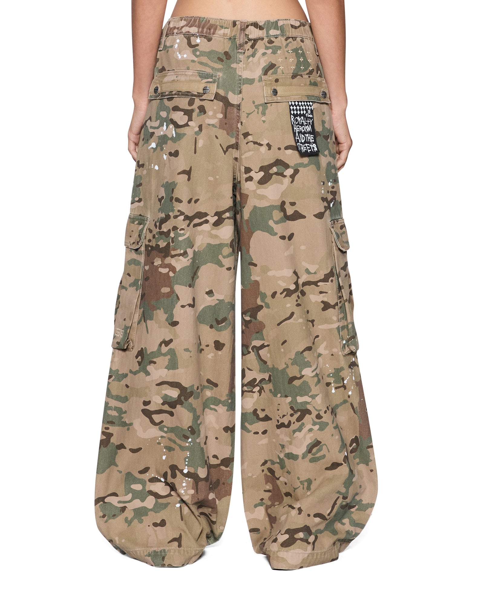 PANTS_KSUPERCARGOPANTWOODLANDCAMO_532_2048x.jpg